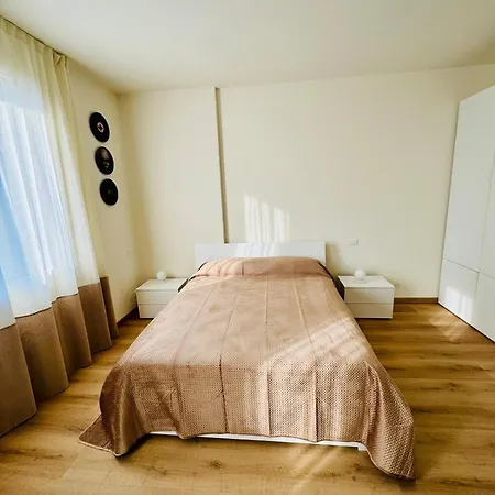 House 325 * Padua
